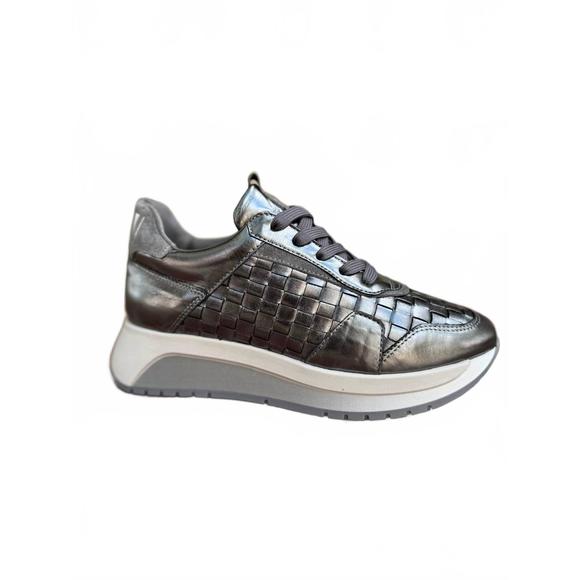 NEW SOFTWAVES women's krissa woven tie sneakers in anthracite